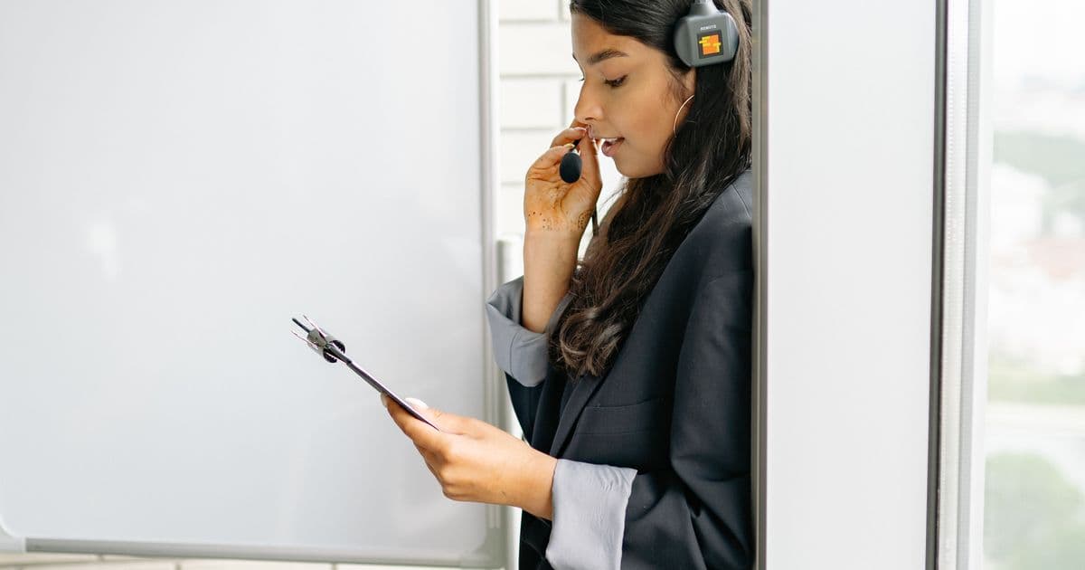 How to Sell Outbound AI Voice Agents to Businesses