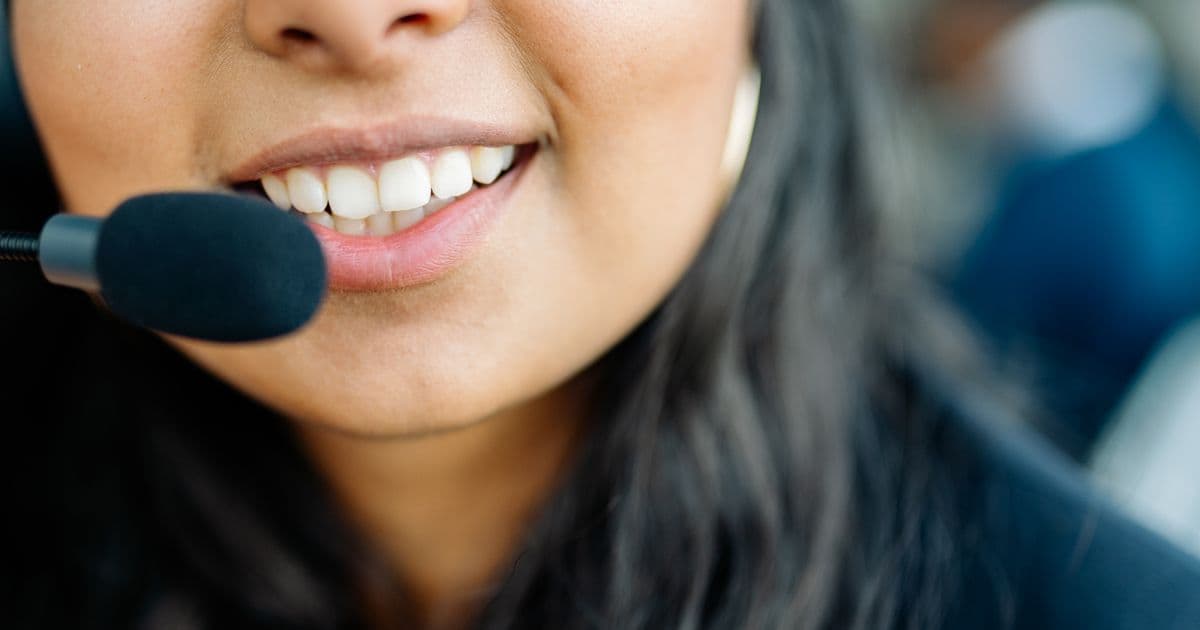 Voice AI in Customer Service: Transforming the Contact Center Experience