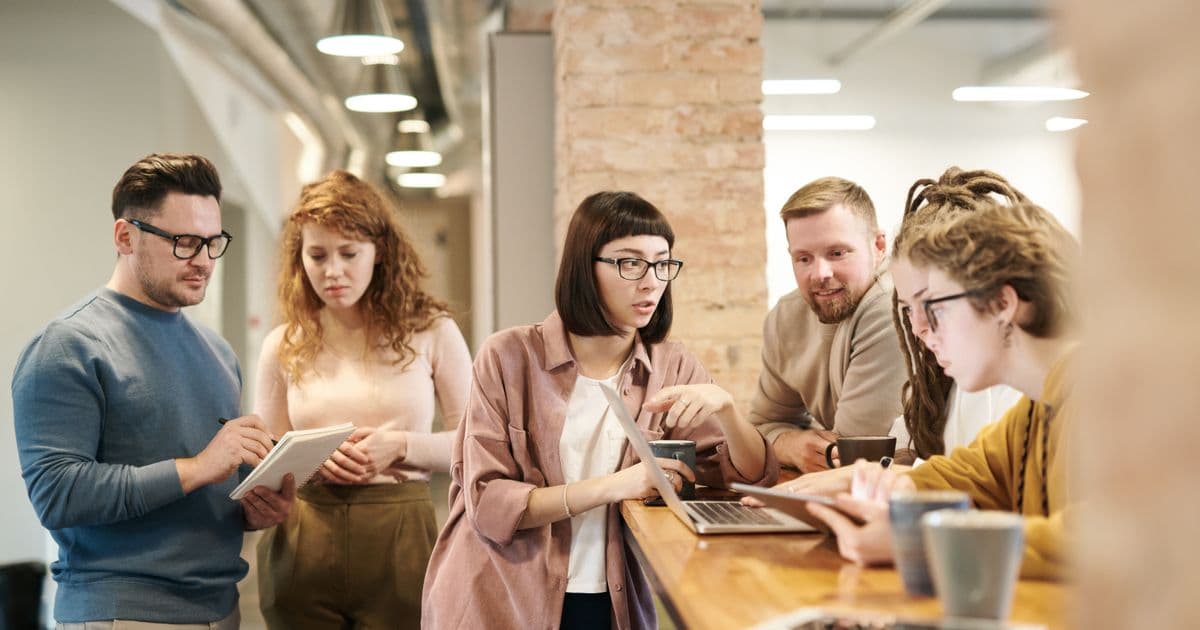 How Many Calls Can AI Receptionist Handle Simultaneously?