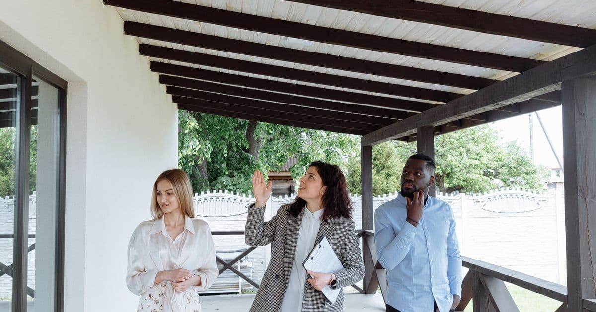 Voice Agent for Real Estate Agencies White Label
