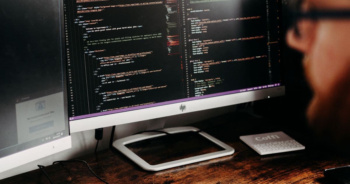 Voice Agent Knowledge Base Training: How to Build Smarter Agents for Your Clients