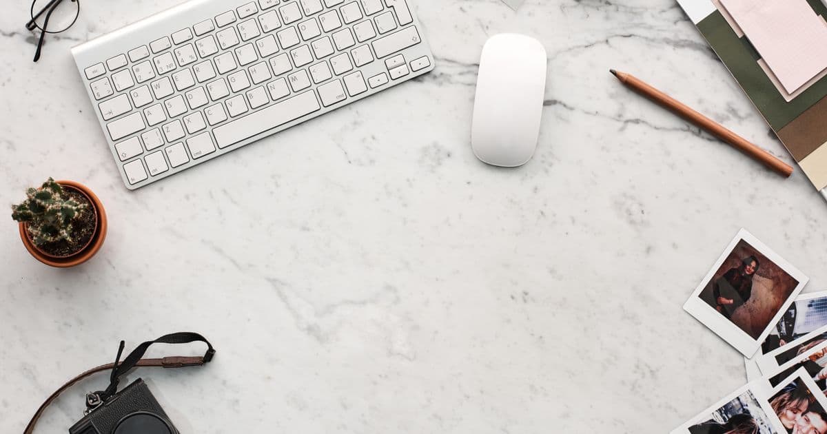 Voice Agent vs AI Chatbot: Which Should Agencies Sell in 2026?